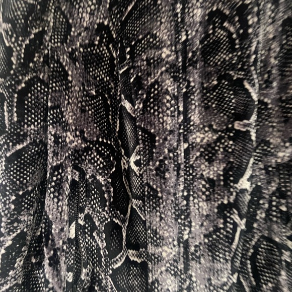 Rebecca Taylor woman’s velvet snake print jacket - Picture 9 of 15